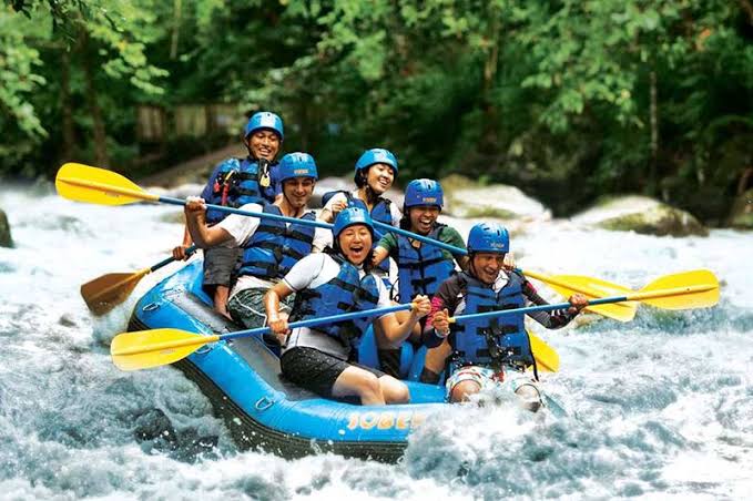 Ubud Adventure - ATV Go, Uma Pakel Swing, Rafting Sobek & Monkey Forest, Private Driver Tour